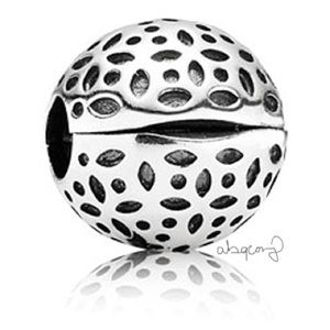 EUC Pandora 791011 Sterling Silver Art Nouveau Lace Designer Clip